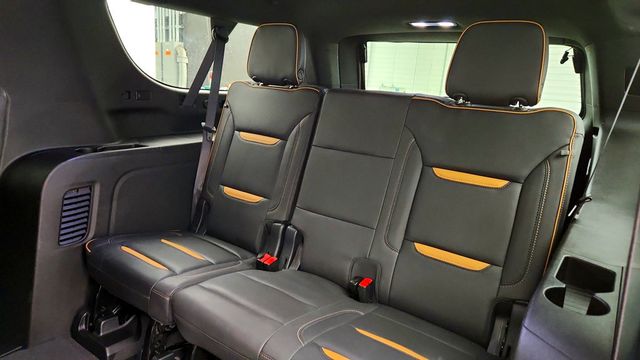 2023 GMC Yukon XL 4WD 4dr AT4 w/ 6.2L V8 & Panoramic Sunroof - 23086561 - 21