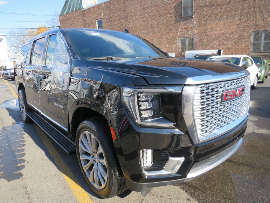 2023 Gmc Yukon XL Denali photo 3