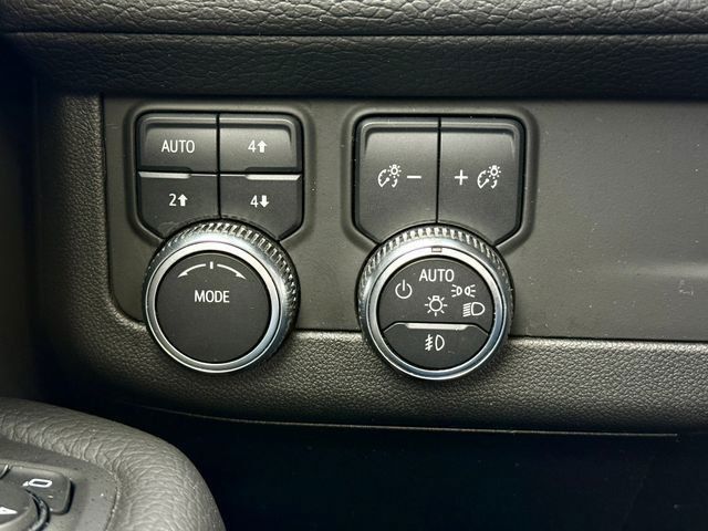 2023 GMC Yukon XL 4WD 4dr Denali - 23028289 - 10