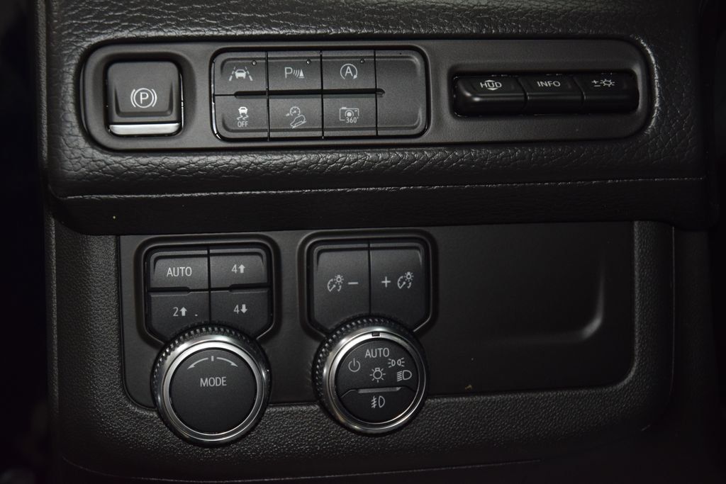 2023 GMC Yukon XL 4WD 4dr Denali - 23068465 - 36