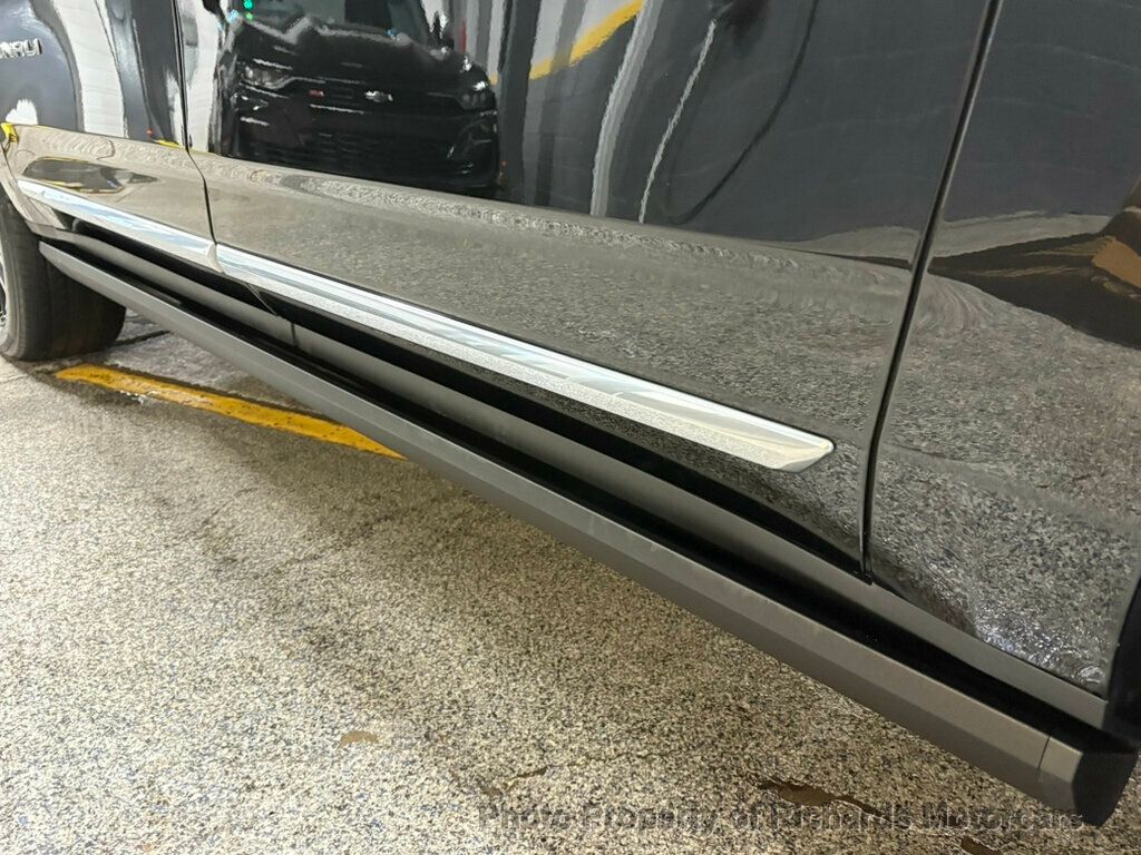 2023 GMC Yukon XL 4WD 4dr Denali - 22945968 - 13