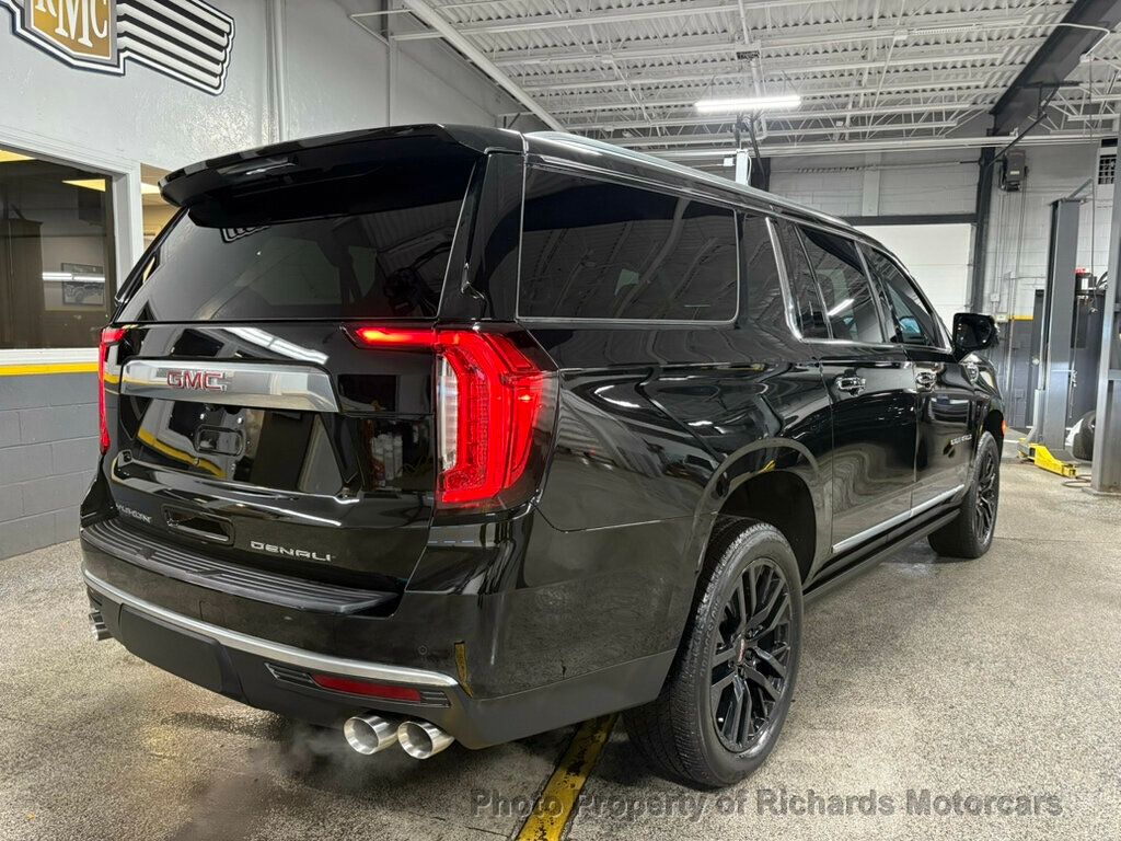 2023 Gmc Yukon XL Denali photo 3