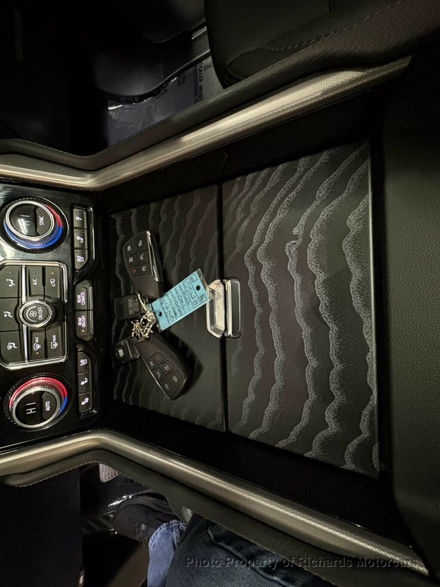 2023 GMC Yukon XL 4WD 4dr Denali - 22945968 - 38