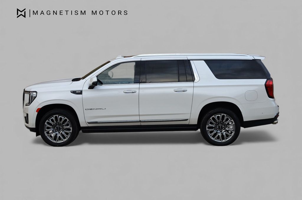 2023 Gmc Yukon XL Denali Ultimate photo 3
