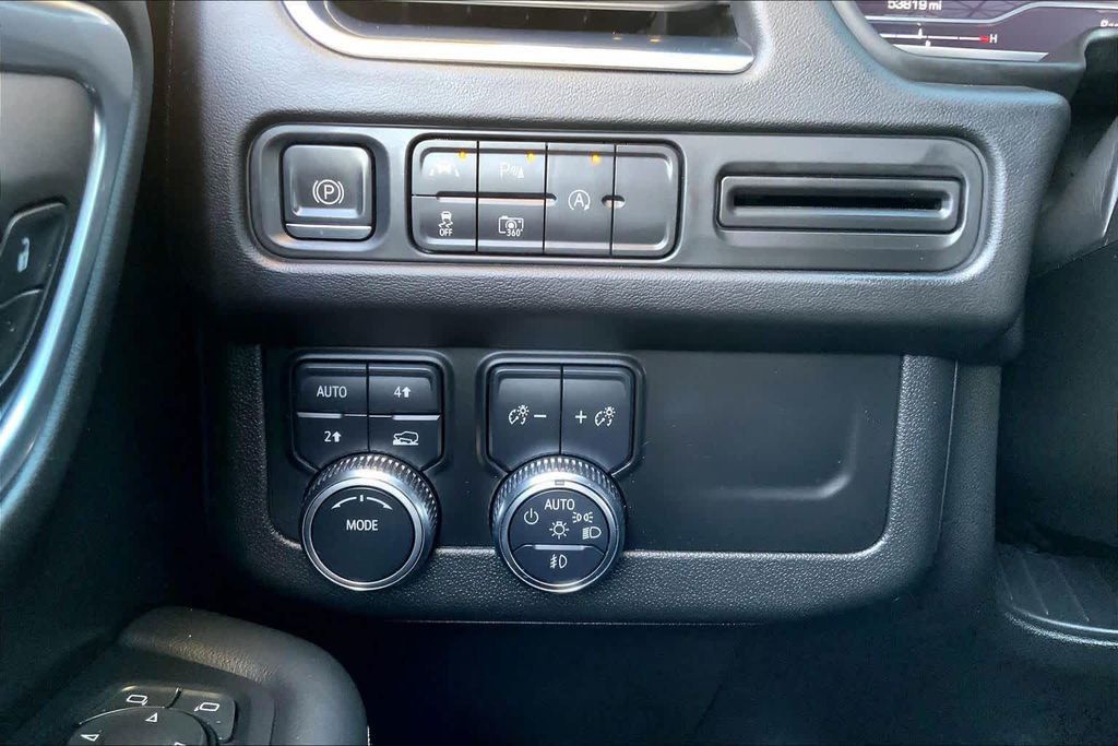 2023 GMC Yukon XL 4WD 4dr SLT - 23004137 - 10