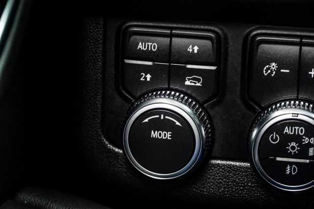 2023 GMC Yukon XL 4WD 4dr SLT - 22959872 - 32