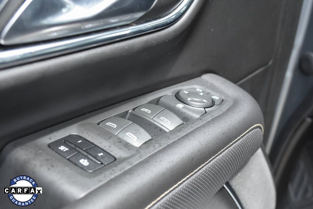 2023 Gmc Yukon XL SLT photo 34