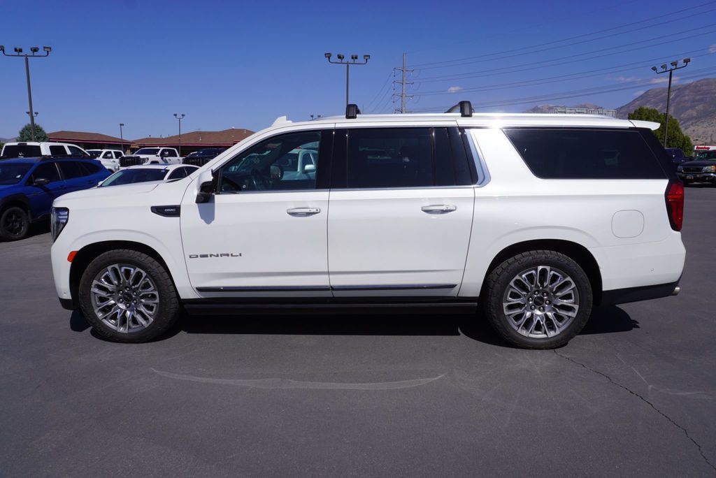 2023 Gmc Yukon XL Denali Ultimate photo 2