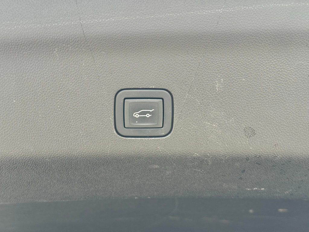 2023 GMC Yukon XL LocalTrade/MSRP$95565/DenaliReservePkg/DualPanoramicRoof/NAV - 22970816 - 24