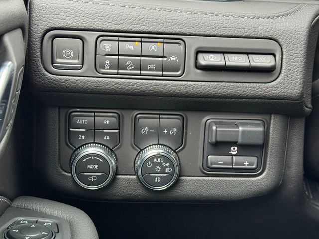 2023 GMC Yukon XL LocalTrade/MSRP$95565/DenaliReservePkg/DualPanoramicRoof/NAV - 22970816 - 25