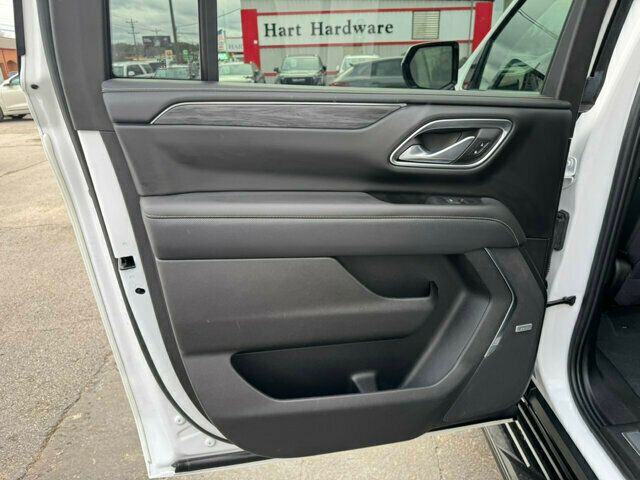 2023 GMC Yukon XL LocalTrade/SLT/Htd&CooledSeats/Rear Cam/Bose Audio/NAV - 22728949 - 12