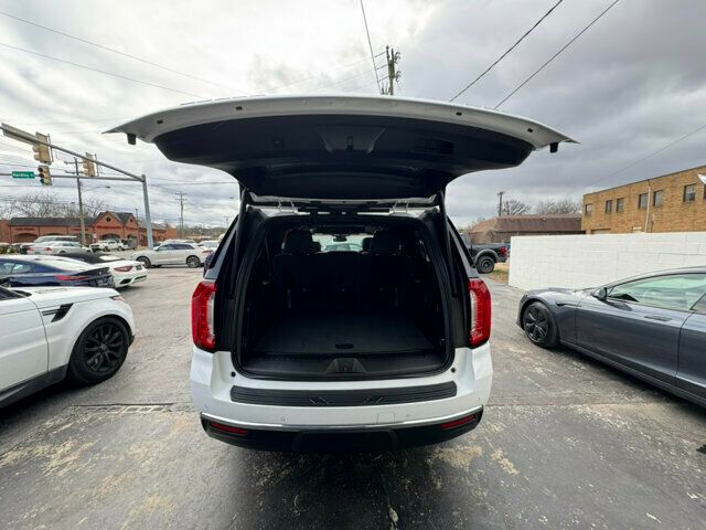 2023 GMC Yukon XL LocalTrade/SLT/Htd&CooledSeats/Rear Cam/Bose Audio/NAV - 22728949 - 13