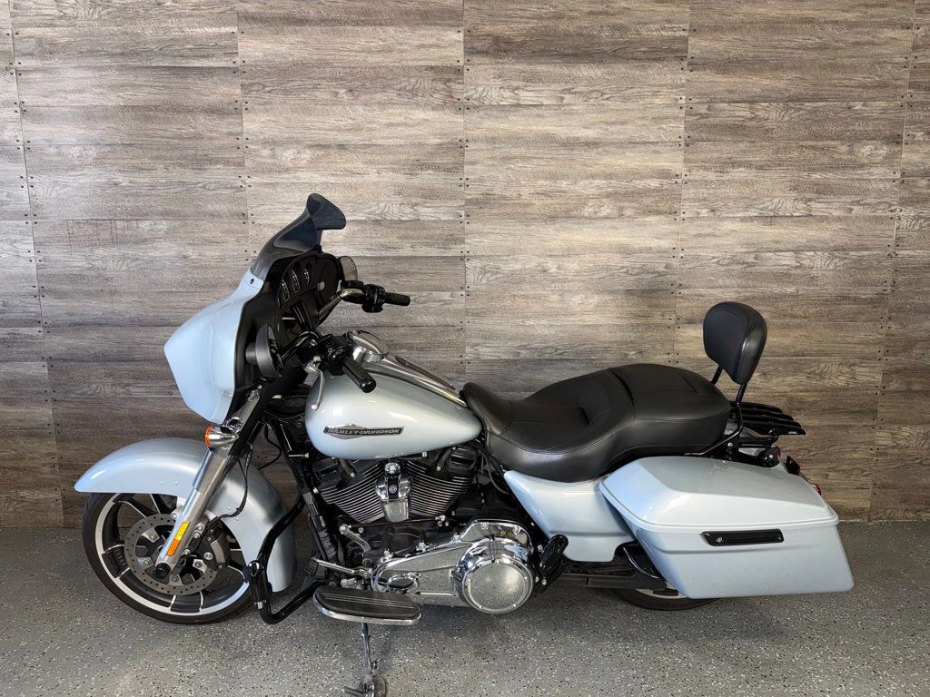 2023 Harley-Davidson FLHX Street Glide Zipper 124CI Kit! - 23043325 - 12