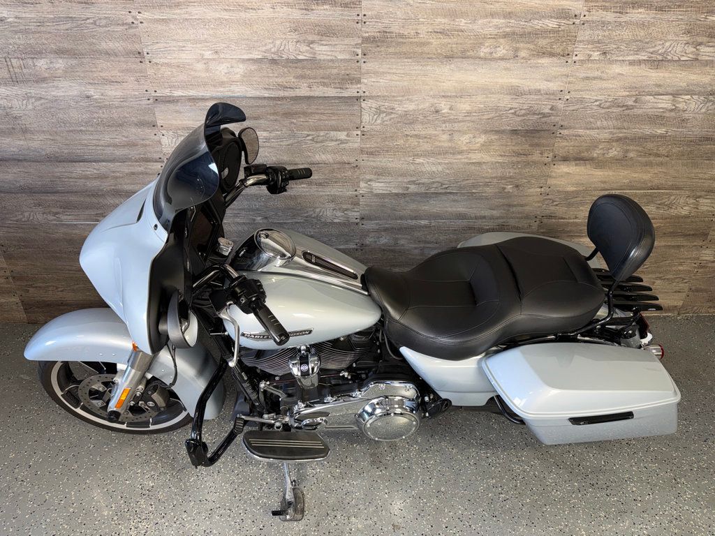 2023 Harley-Davidson FLHX Street Glide Zipper 124CI Kit! - 23043325 - 15