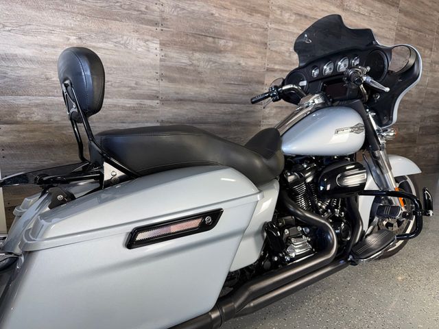 2023 Harley-Davidson FLHX Street Glide Zipper 124CI Kit! - 23043325 - 2