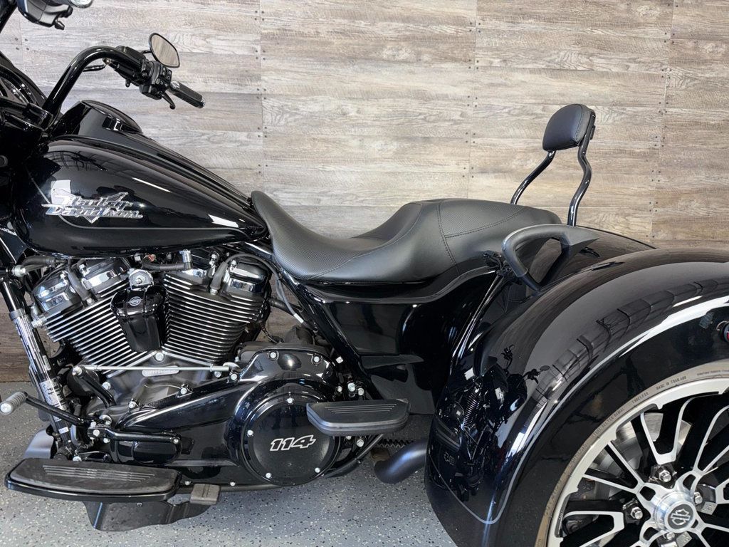 2023 Harley-Davidson FLTRT Road Glide 3 LIKE NEW! - 23032288 - 13