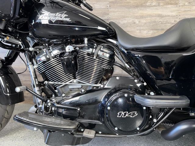 2023 Harley-Davidson FLTRT Road Glide 3 LIKE NEW! - 23032288 - 14
