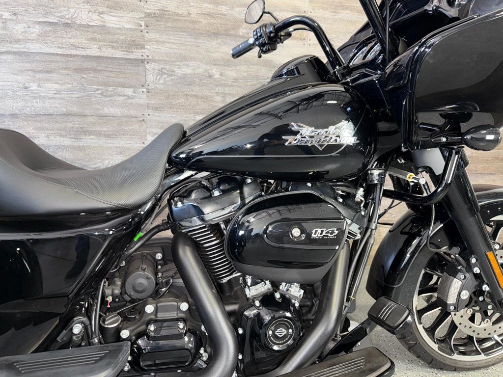 2023 Harley-Davidson FLTRT Road Glide 3 LIKE NEW! - 23032288 - 4