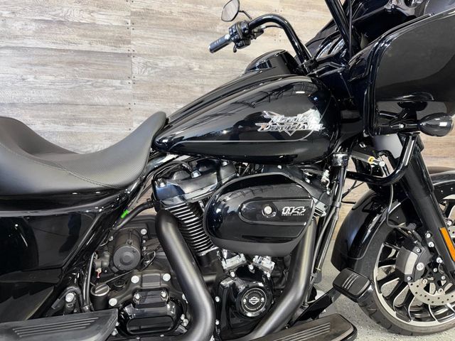 2023 Harley-Davidson FLTRT Road Glide 3 LIKE NEW! - 23032288 - 4