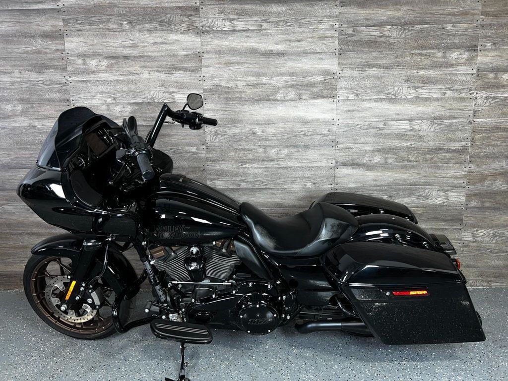 2023 Harley-Davidson FLTRXST Road Glide ST One Owner! - 22736909 - 10