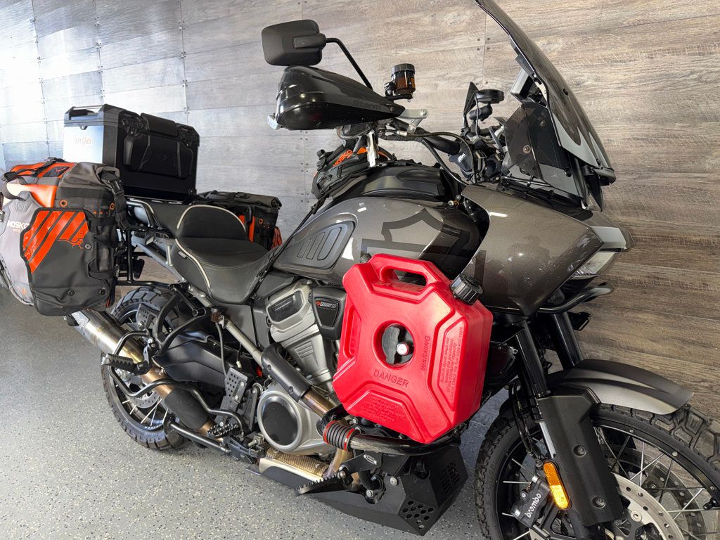 2023 Harley-Davidson Pan America 1250 Special SUPER CLEAN! - 23035851 | Video 2