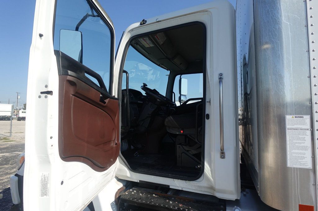 2023 HINO L6 (26ft Box w/ Lift Gate) - 22926093 - 32