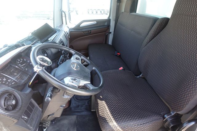 2023 HINO L6 (26ft Box w/ Lift Gate) - 22926093 - 34