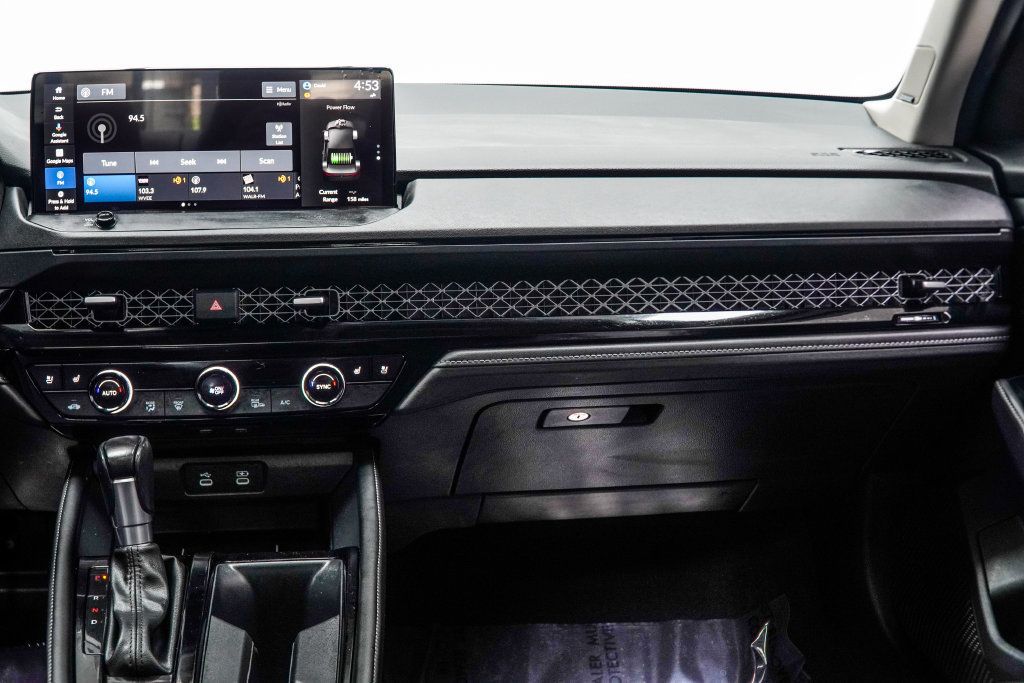 Honda Accord photo 18