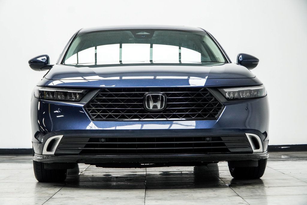 Honda Accord photo 8