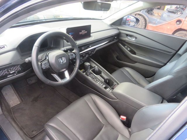 2023 Honda Accord Hybrid Touring Sedan (Clear Title) - 23093244 - 9