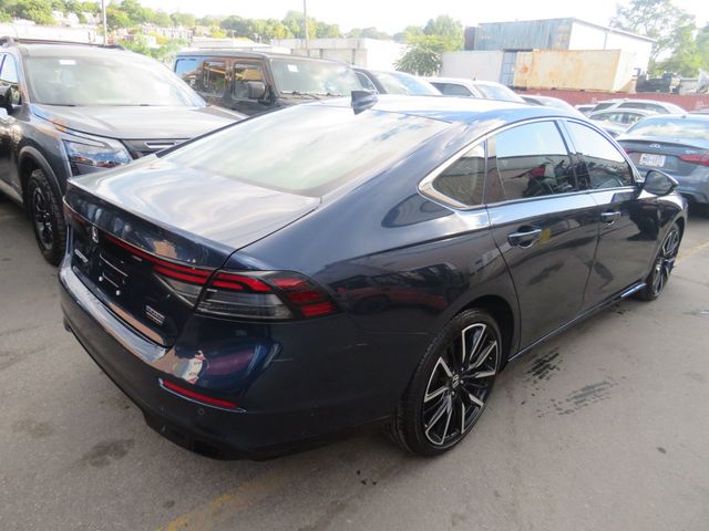 2023 Honda Accord Hybrid Touring Sedan (Clear Title) - 23093244 - 6
