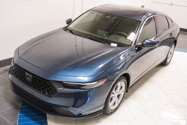 2023 Honda Accord Sedan EX CVT - 23045049 - 37