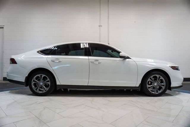 2023 Honda Accord Sedan EX CVT - 23066638 - 32
