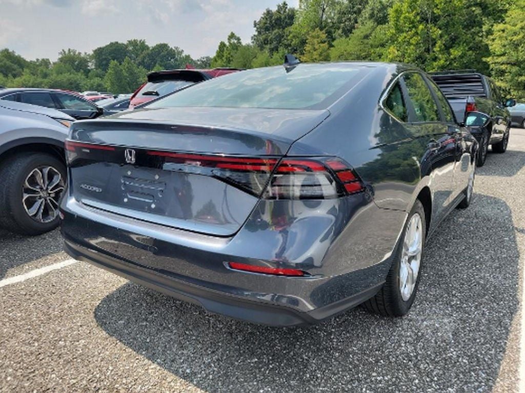 2023 Honda Accord Sedan LX CVT - 22650847 - 3