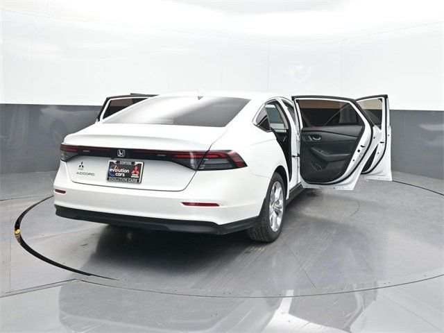 2023 Honda Accord LX photo 27