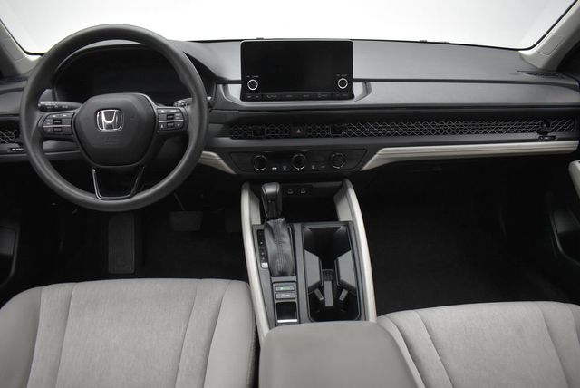 2023 Honda Accord Sedan LX CVT - 22937669 - 24
