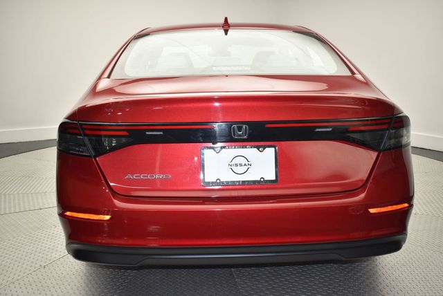 2023 Honda Accord Sedan LX CVT - 22937669 - 5