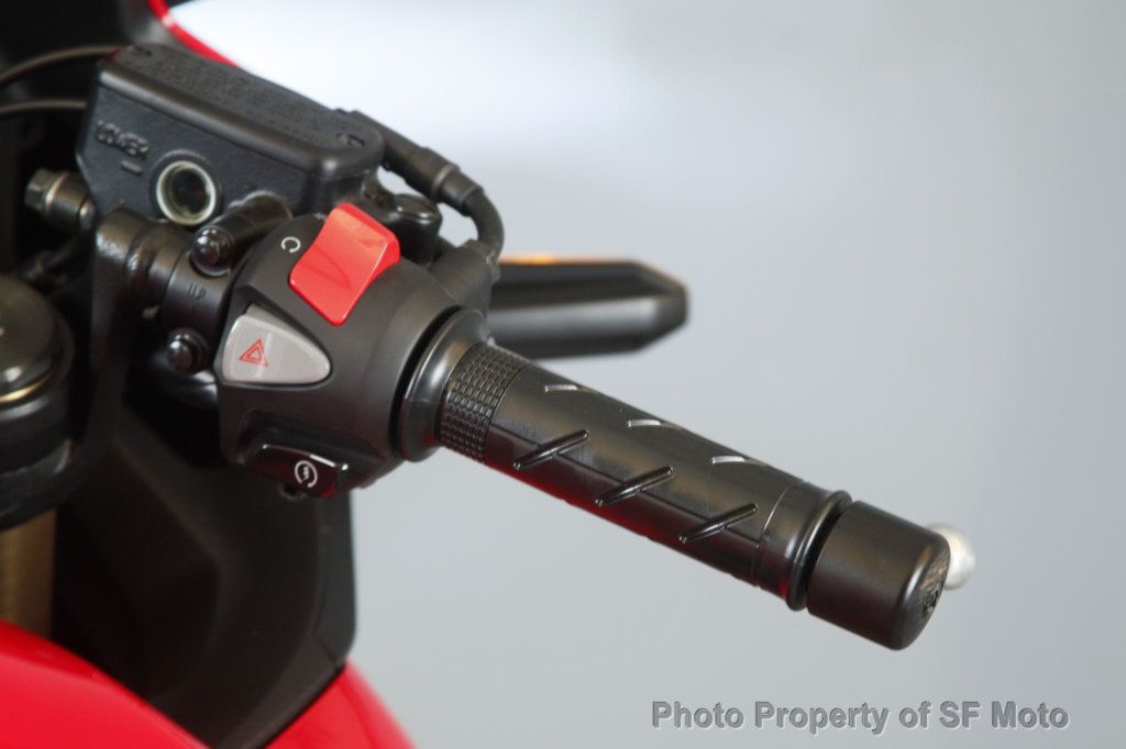 2023 Honda CBR500R ABS 1 Owner, Only 65 Mi - 22880673 - 31