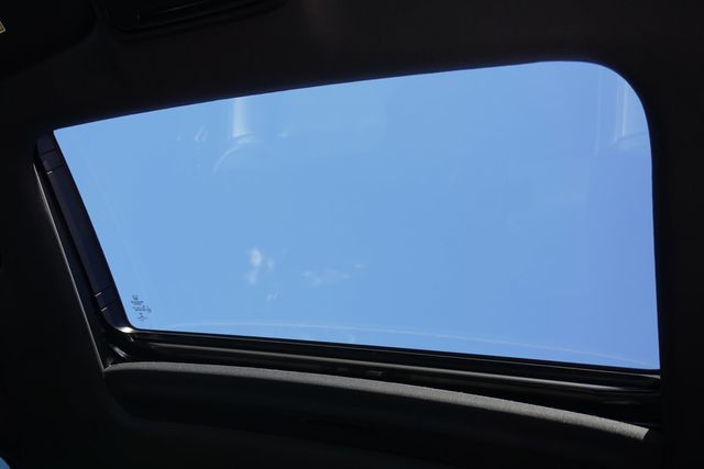 2023 Honda Civic Hatchback Sport Touring CVT - 22935409 - 18