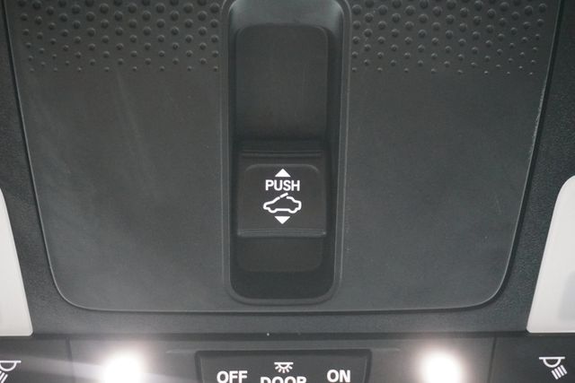 2023 Honda Civic Hatchback Sport Touring CVT - 22935409 - 23