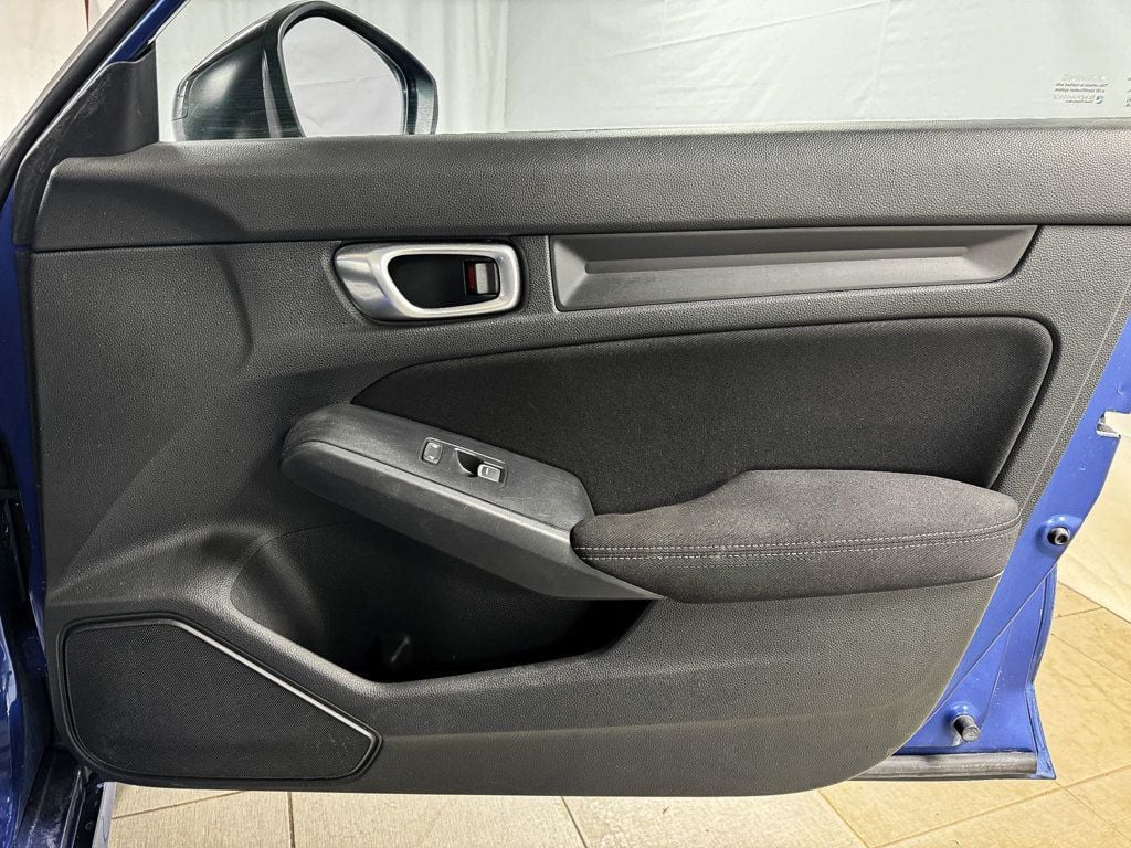 2023 Honda Civic Sport photo 17