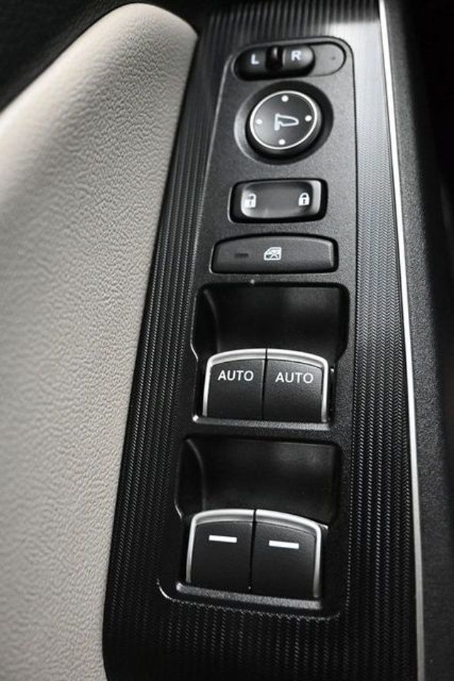 2023 Honda Civic Sedan Touring CVT - 23056816 - 25