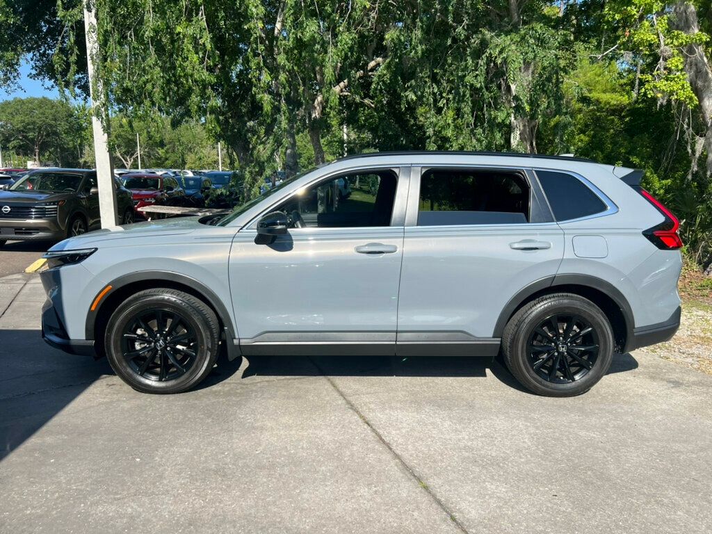 2023 Honda CR-V Hybrid Sport photo 2