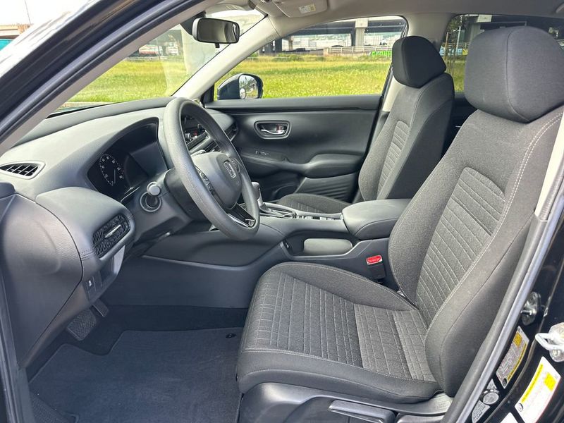 2023 Honda HR-V LX 2WD CVT - 23024041 - 11