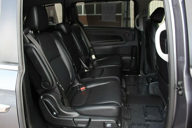 2023 Honda Odyssey ONE OWNER TOURING W/ DVD, NAVIGATION, LEATHER - 23041137 - 10