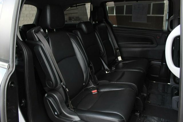 2023 Honda Odyssey ONE OWNER TOURING W/ DVD, NAVIGATION, LEATHER - 23041137 - 11