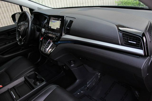 2023 Honda Odyssey ONE OWNER TOURING W/ DVD, NAVIGATION, LEATHER - 23041137 - 8