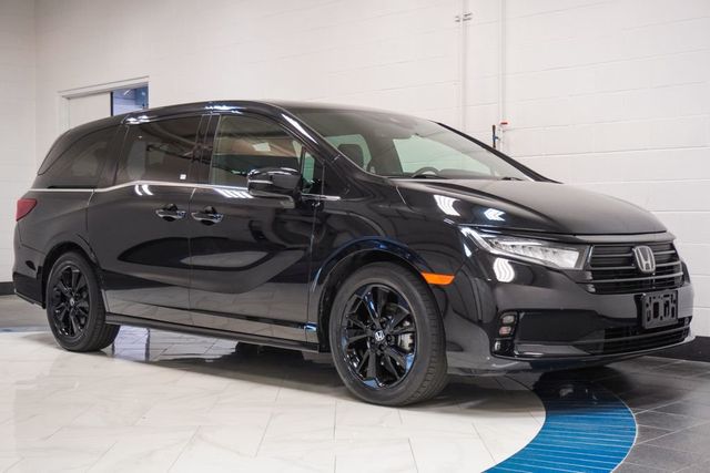 2023 Honda Odyssey SPORT's photo