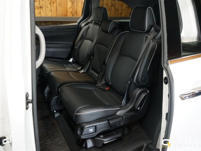 2023 Honda Odyssey Touring Automatic - 23016142 - 24