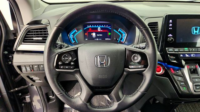 2023 Honda Odyssey Touring Automatic w/ Rear Entertainment System & Navigation - 22994722 - 13